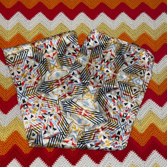 EVOLVE SILK PATTERNED SCARF - Picture 2 of 4